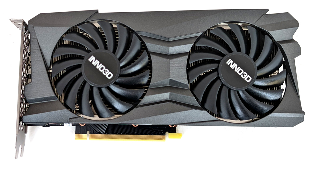 Zwei 90-mm-Axial-Lüfter zeichnen sich für die Kühlung der GeForce-GPU verantwortlich.